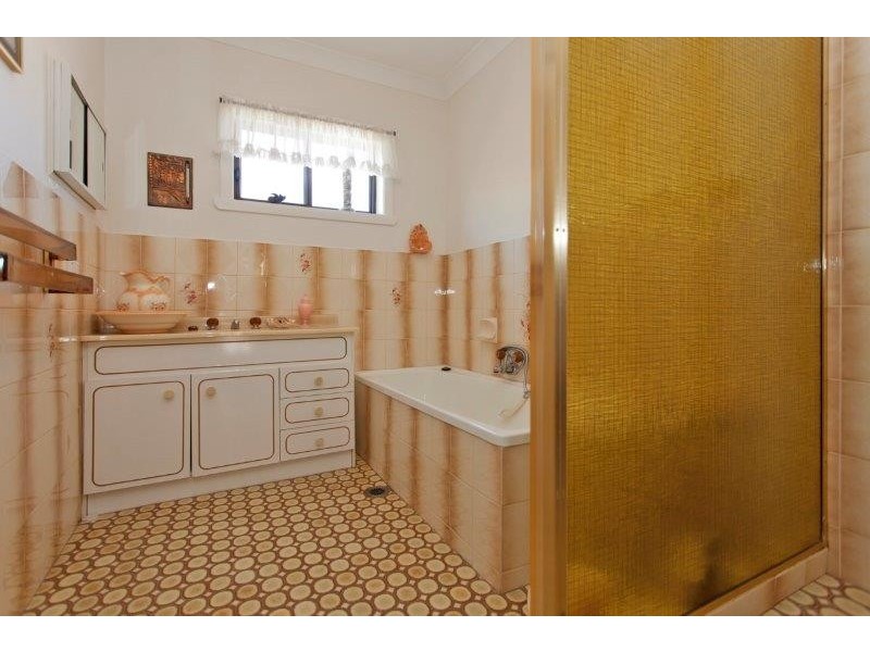 568 Hague Street, Lavington NSW 2641