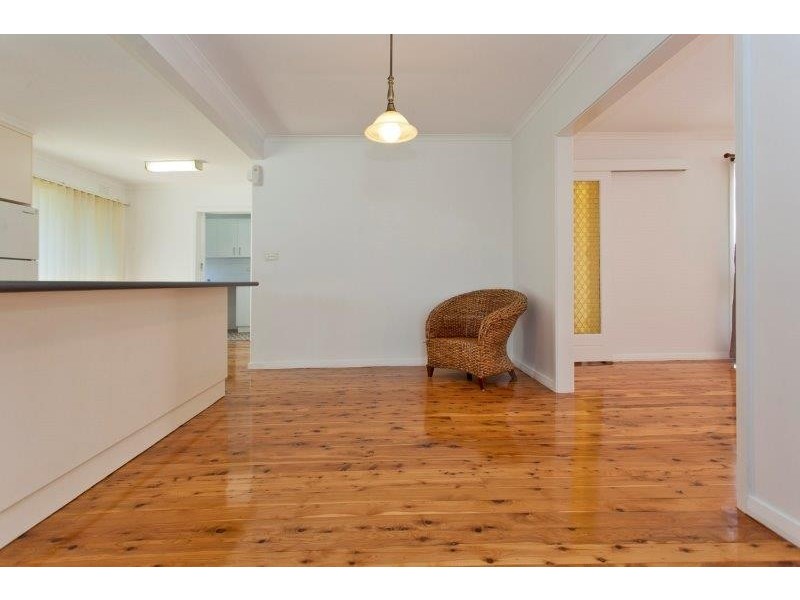 307 Sutherland Street, Lavington NSW 2641