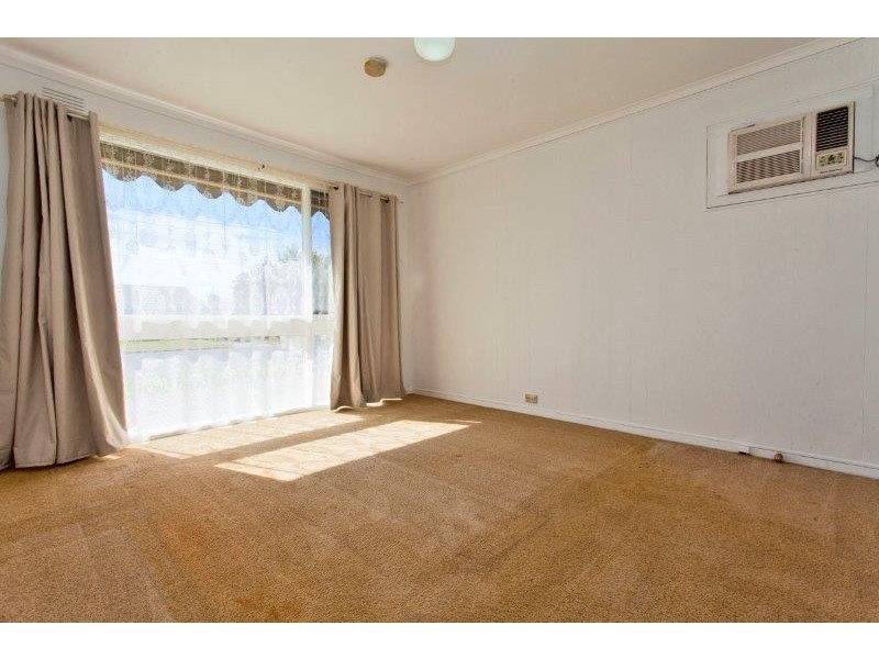 307 Sutherland Street, Lavington NSW 2641