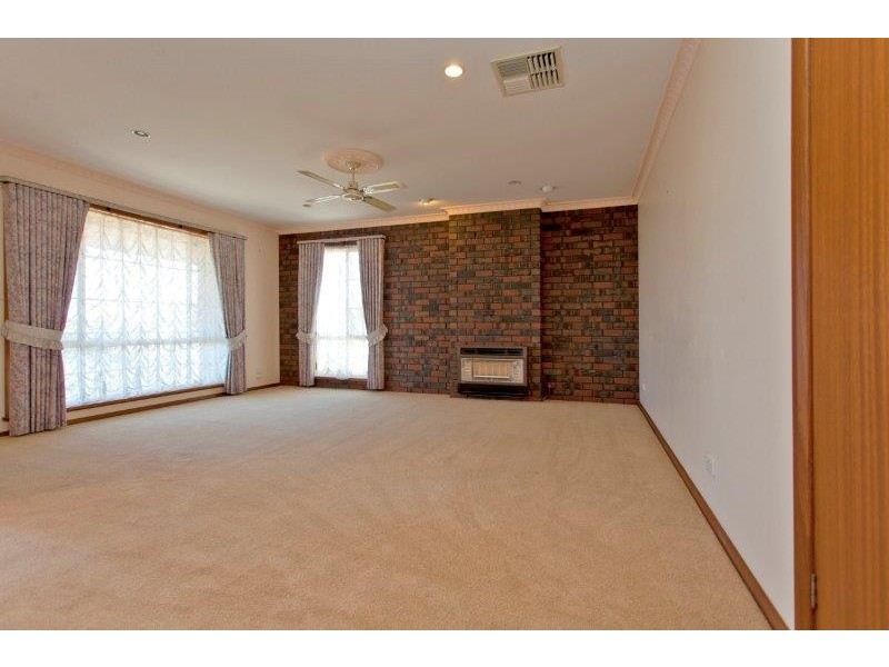 1439 Burrows Road, Hamilton Valley NSW 2641