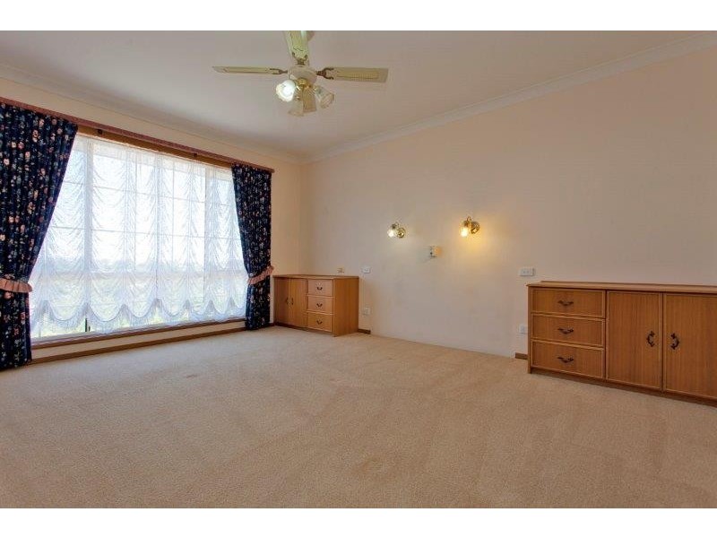 1439 Burrows Road, Hamilton Valley NSW 2641