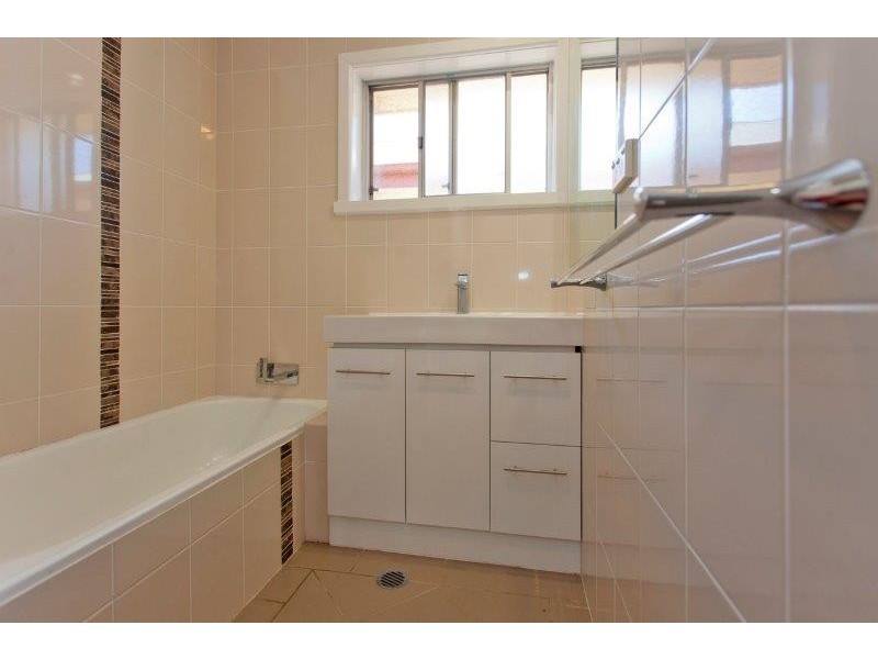 531 Klose Street, Lavington NSW 2641