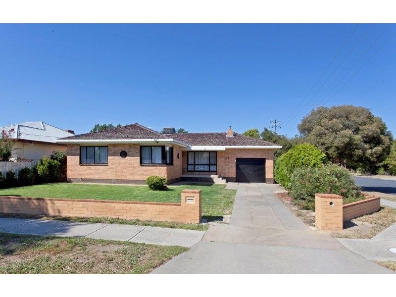 531 Klose Street, Lavington NSW 2641