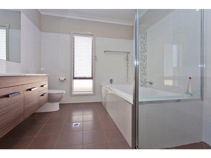 239 Kosciuszko Road, Thurgoona NSW 2640