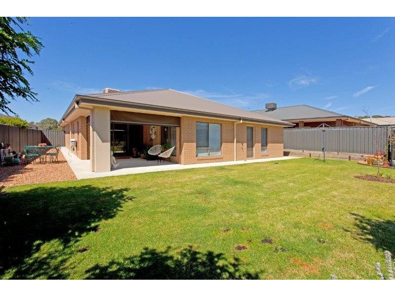 239 Kosciuszko Road, Thurgoona NSW 2640