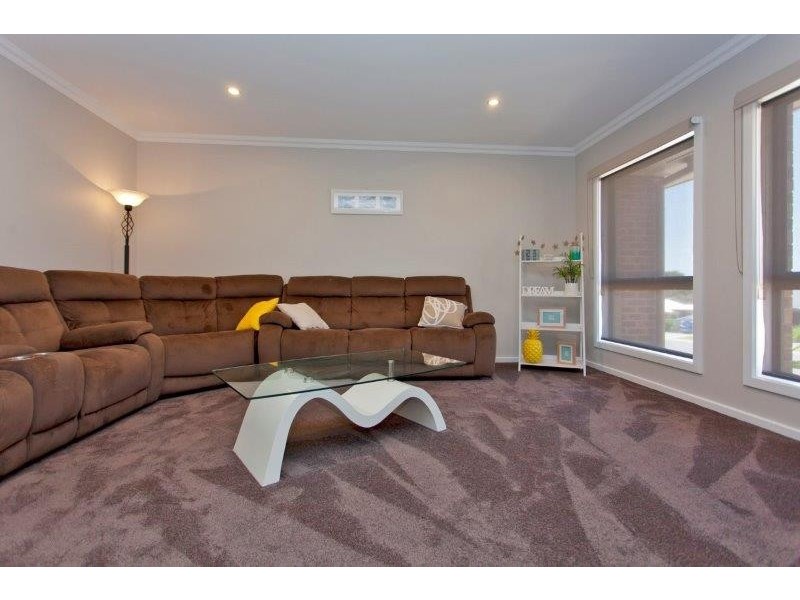 39 Lawson Circuit, Lavington NSW 2641