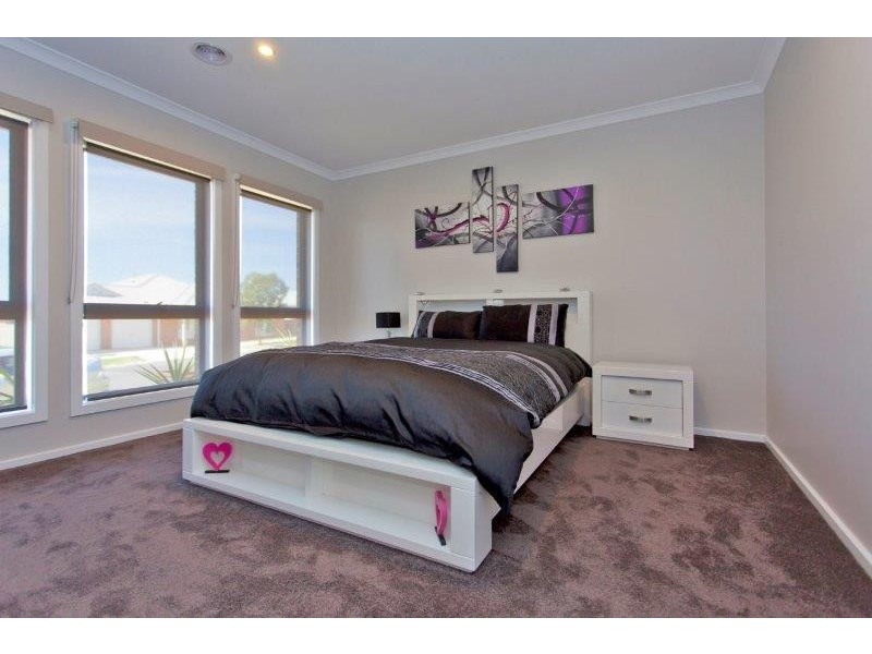 39 Lawson Circuit, Lavington NSW 2641