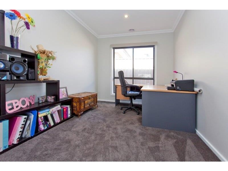 39 Lawson Circuit, Lavington NSW 2641