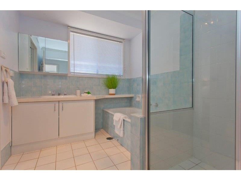 1 Tallowwood Street, Thurgoona NSW 2640