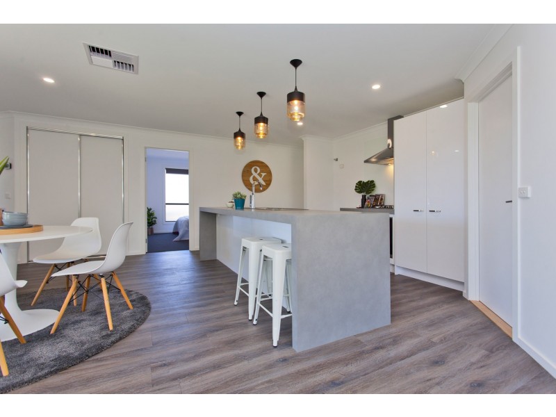 262 Vickers Road, Lavington NSW 2641