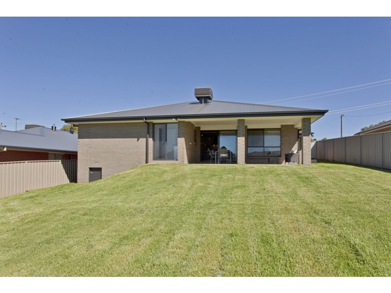 262 Vickers Road, Lavington NSW 2641