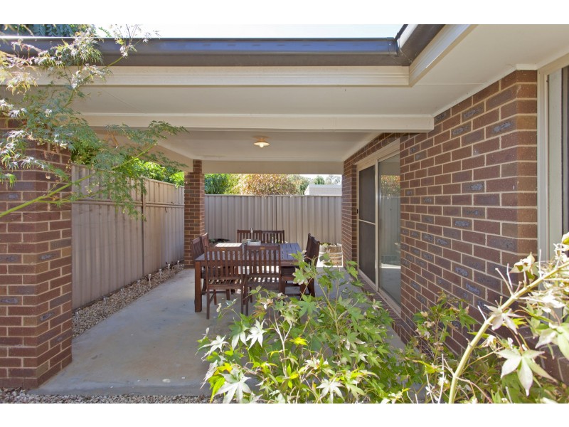 16 Stringybark Court, Thurgoona NSW 2640