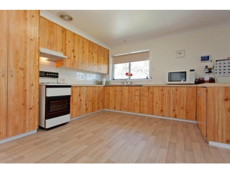 478 Hartley Street, Lavington NSW 2641