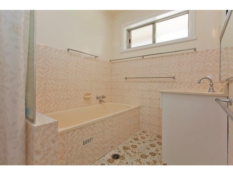 478 Hartley Street, Lavington NSW 2641