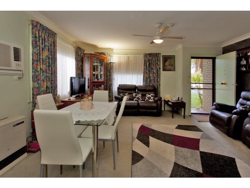 1/621 Storey Street, Lavington NSW 2641