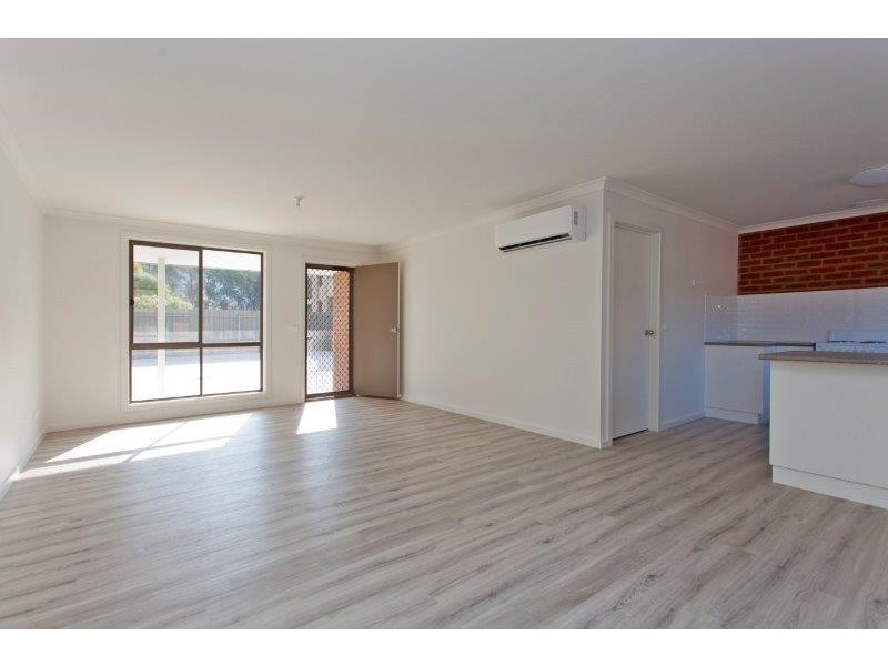 4/320 Kaitlers Road, Lavington NSW 2641