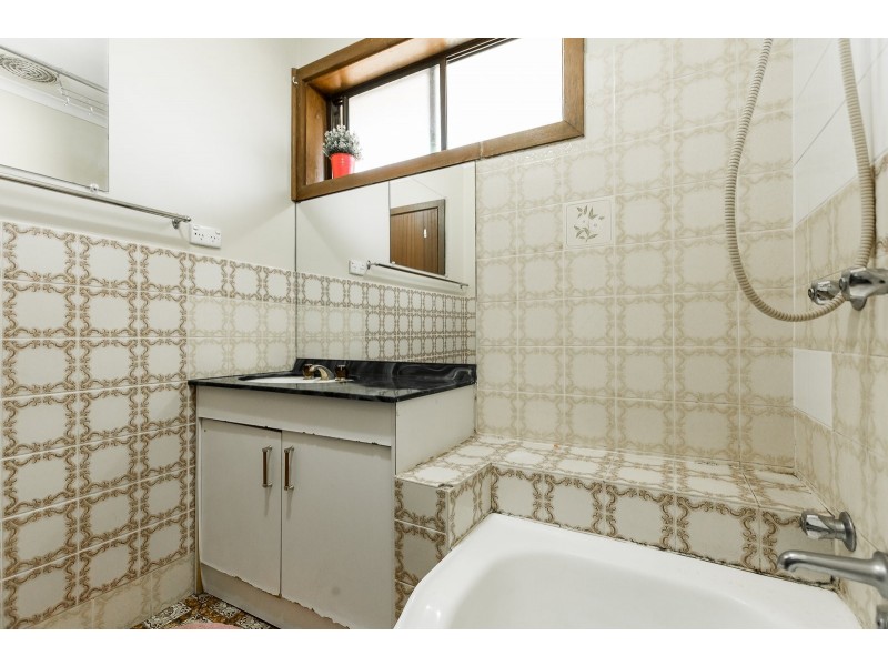 1/488 Danes Street, Lavington NSW 2641