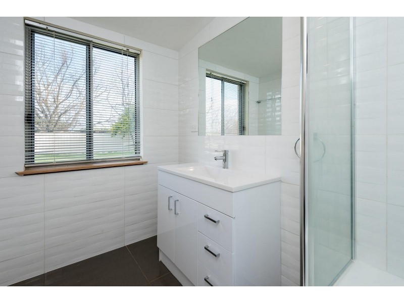 569 Heathwood Avenue, Lavington NSW 2641