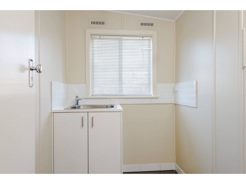 569 Heathwood Avenue, Lavington NSW 2641