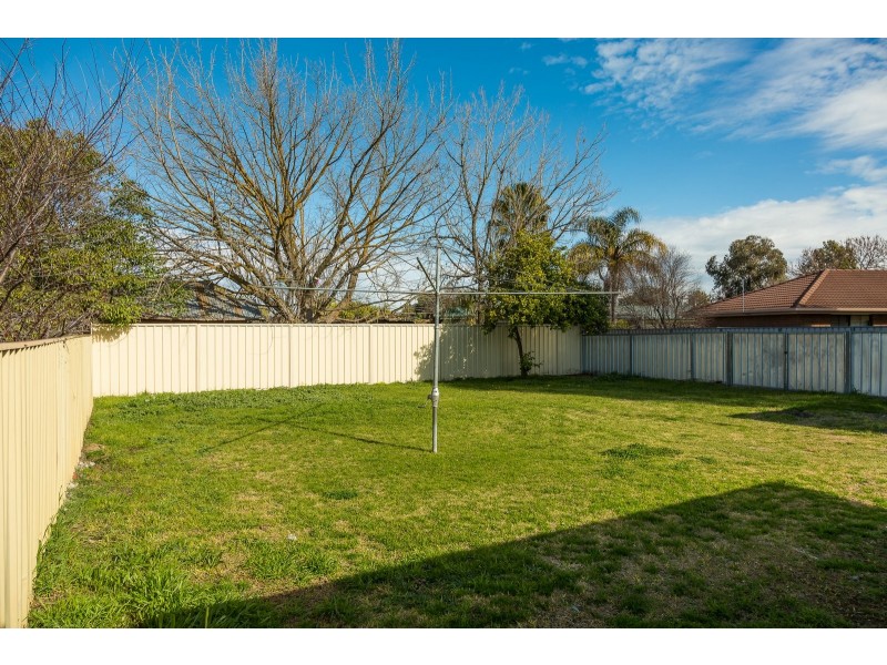 569 Heathwood Avenue, Lavington NSW 2641