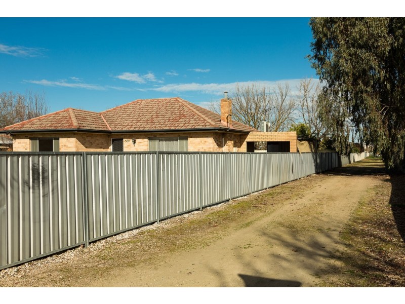 569 Heathwood Avenue, Lavington NSW 2641