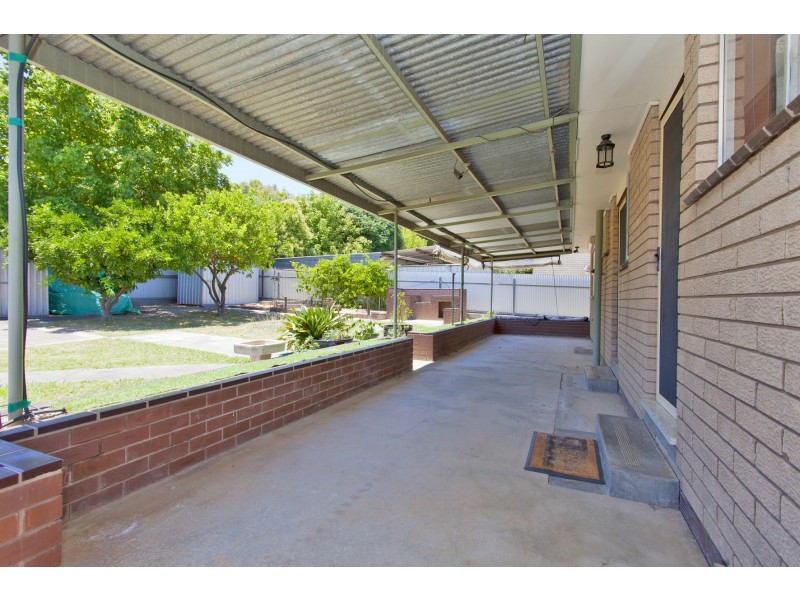 294 Cheyenne Drive, Lavington NSW 2641