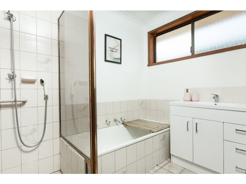 1/414 Kaylock Road, Lavington NSW 2641