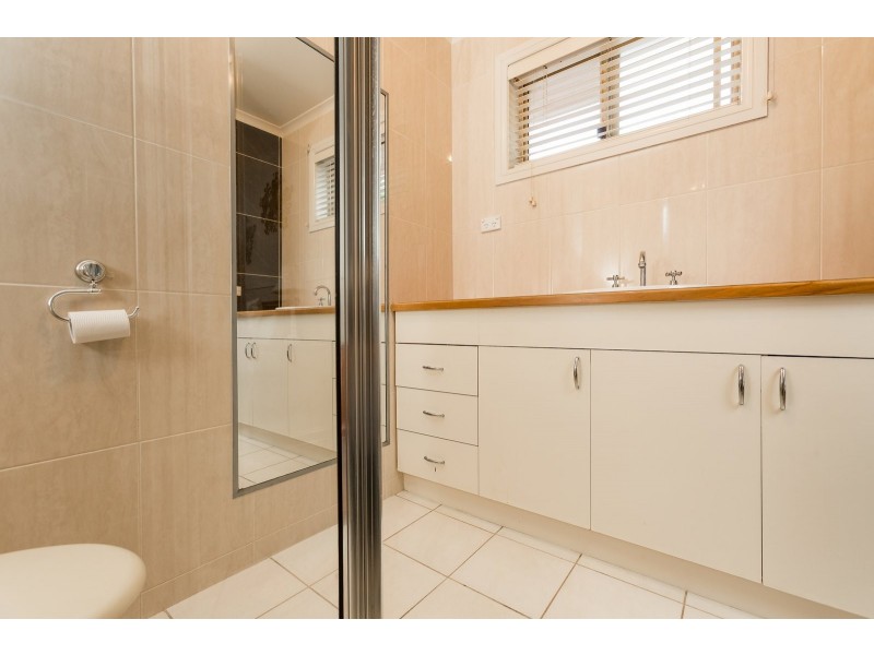 16 Mahogany Court, Thurgoona NSW 2640