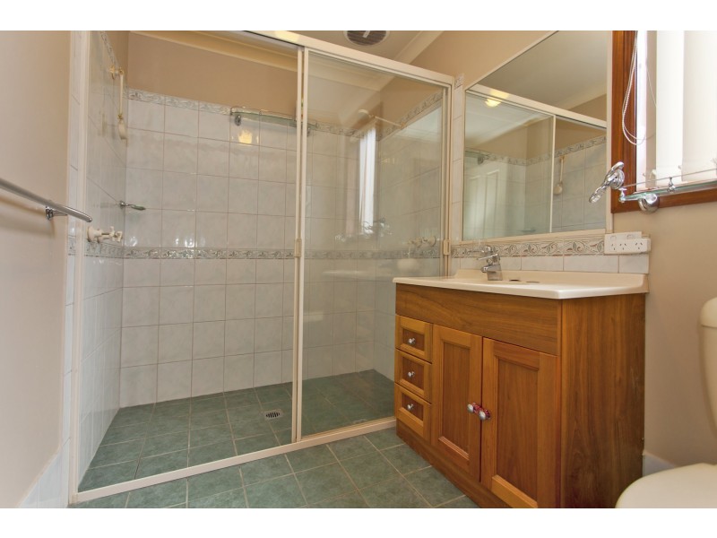 31 Honeysuckle Street, Thurgoona NSW 2640