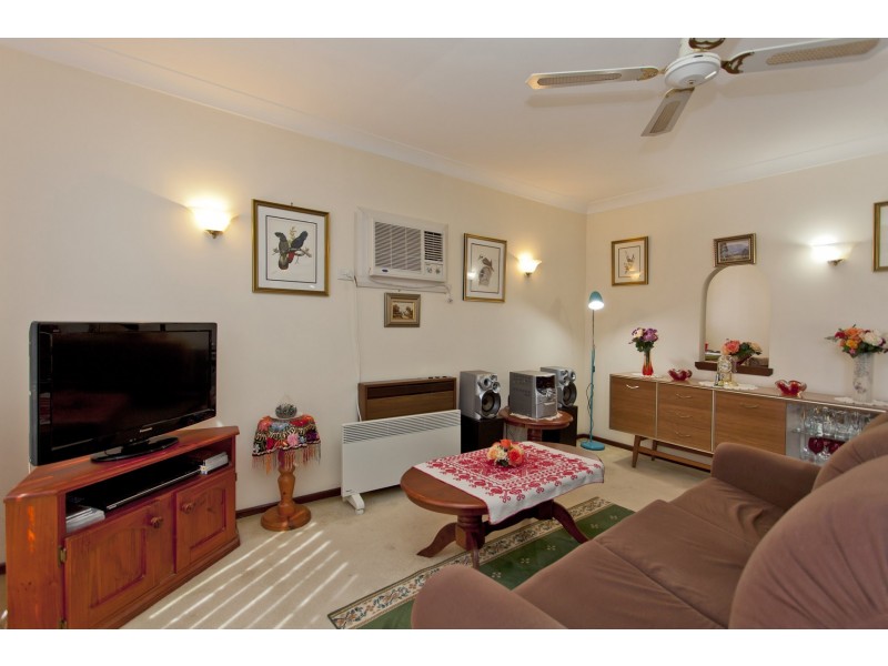 1/421 Bevan Street, Lavington NSW 2641