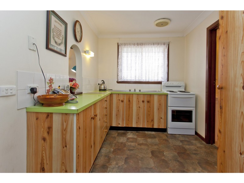 1/421 Bevan Street, Lavington NSW 2641