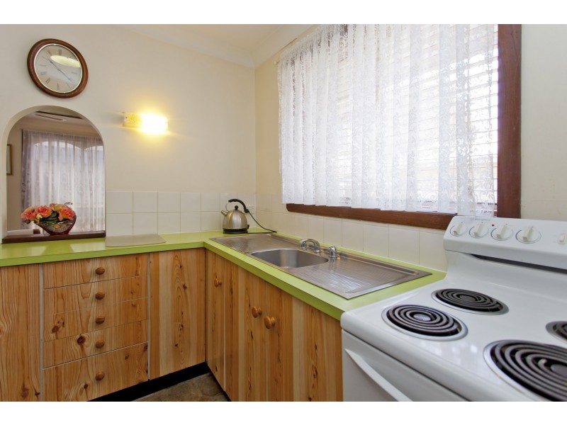 1/421 Bevan Street, Lavington NSW 2641