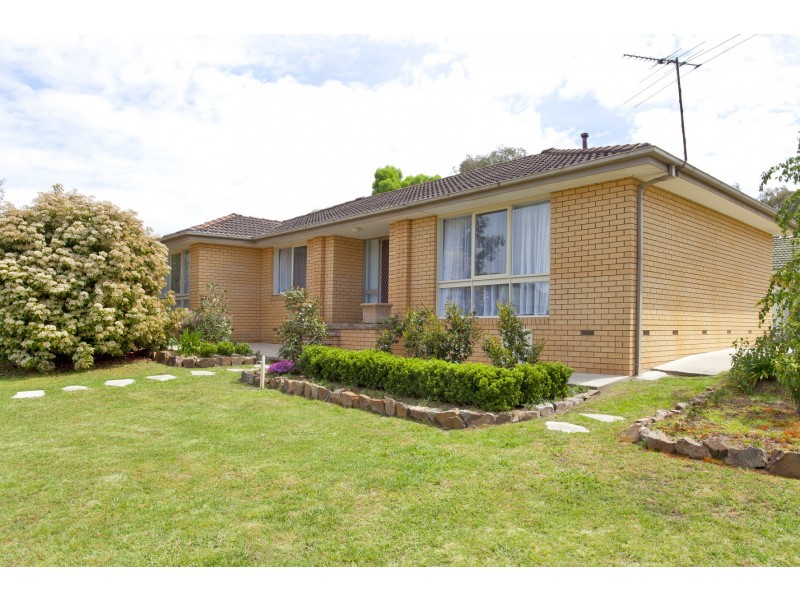 27 Hotham Circuit, Thurgoona NSW 2640