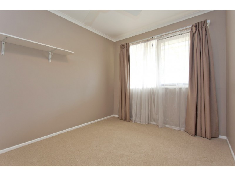 27 Hotham Circuit, Thurgoona NSW 2640