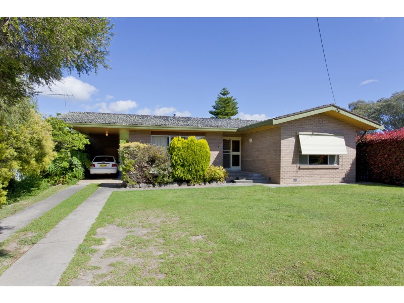 557 Hague Street, Lavington NSW 2641