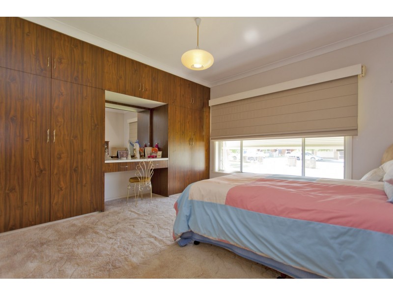557 Hague Street, Lavington NSW 2641