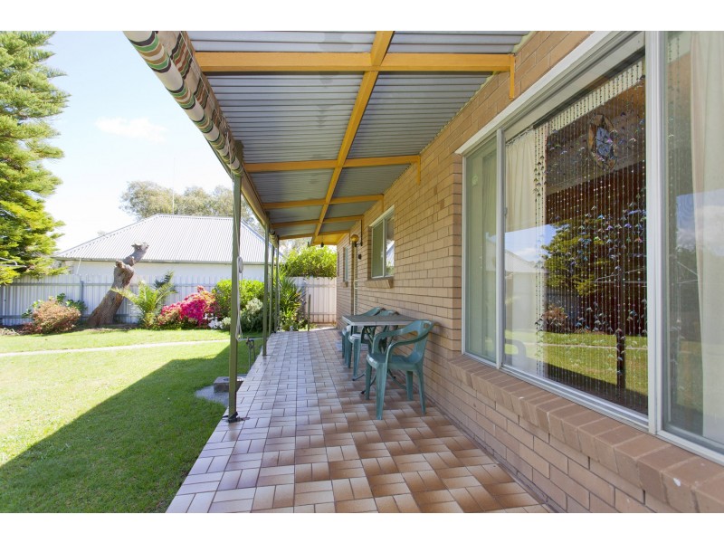 557 Hague Street, Lavington NSW 2641