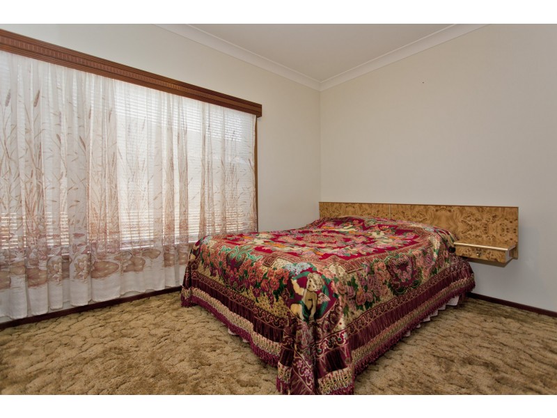 519 Kaitlers Road, Lavington NSW 2641