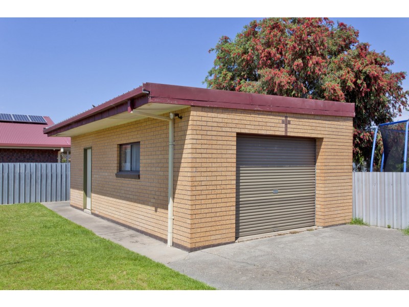 519 Kaitlers Road, Lavington NSW 2641