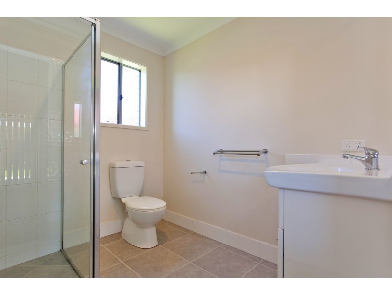 69 Royce Crescent, Lavington NSW 2641