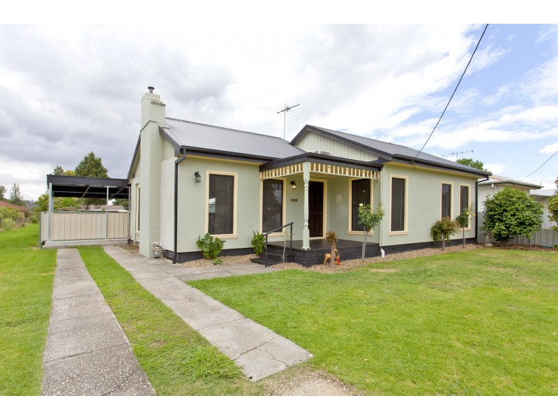 602 Welsh Street, Lavington NSW 2641