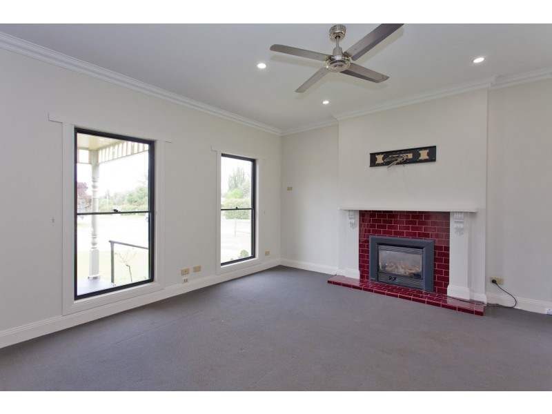 602 Welsh Street, Lavington NSW 2641