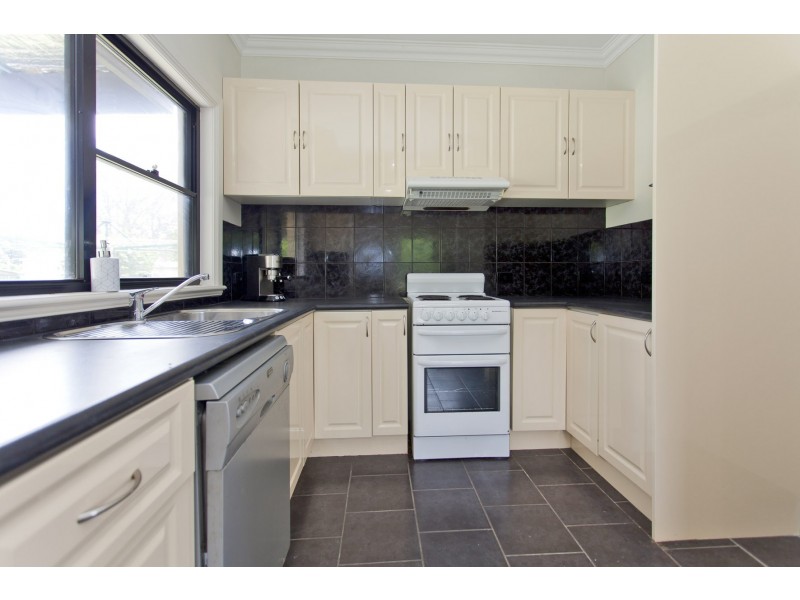 602 Welsh Street, Lavington NSW 2641