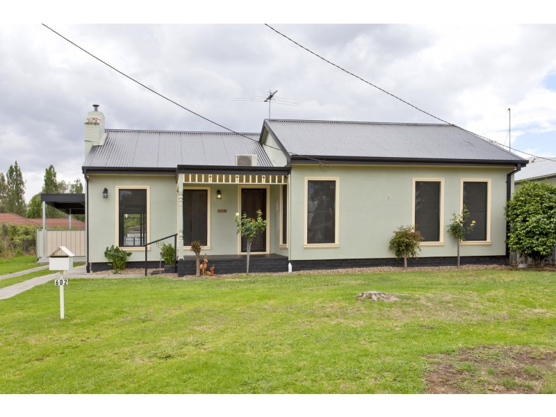 602 Welsh Street, Lavington NSW 2641