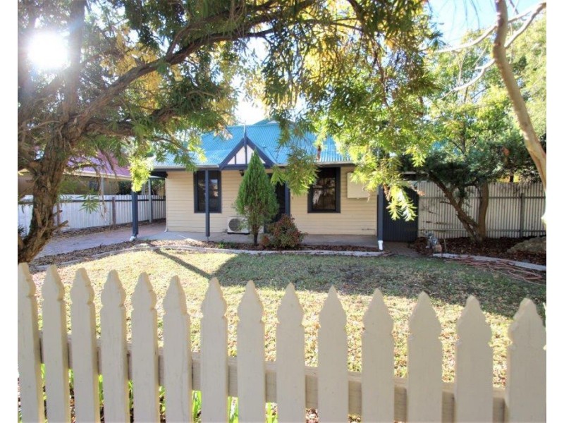 1 & 2/326 North Street, North Albury NSW 2640