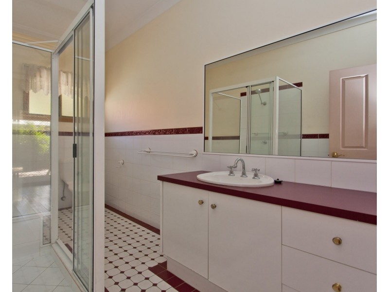 1 & 2/326 North Street, North Albury NSW 2640