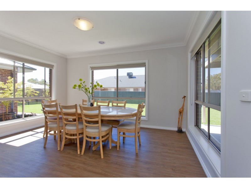 65 Litchfield Drive, Thurgoona NSW 2640