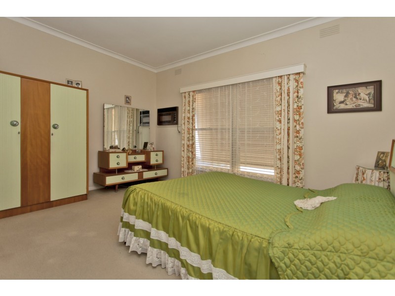597 Poole Street, Albury NSW 2640