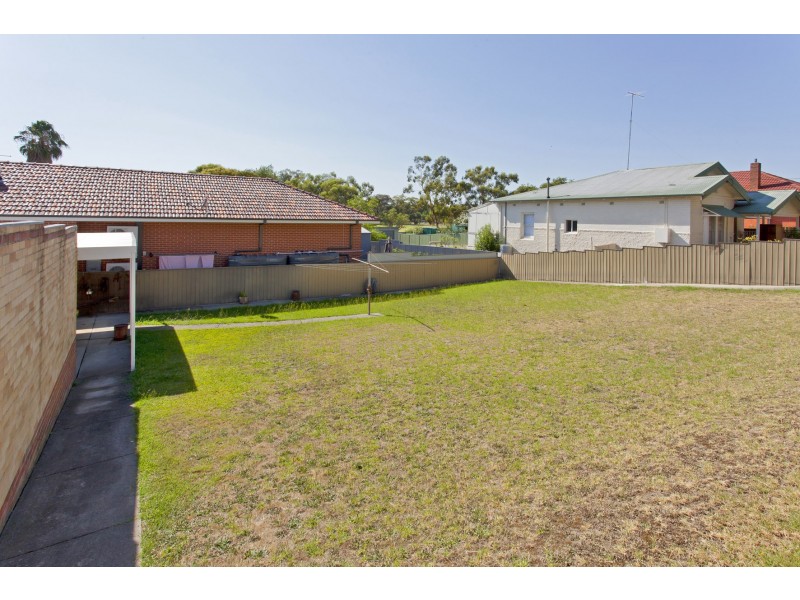 597 Poole Street, Albury NSW 2640