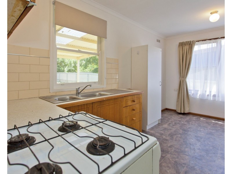 13 Jacaranda Street, West Albury NSW 2640